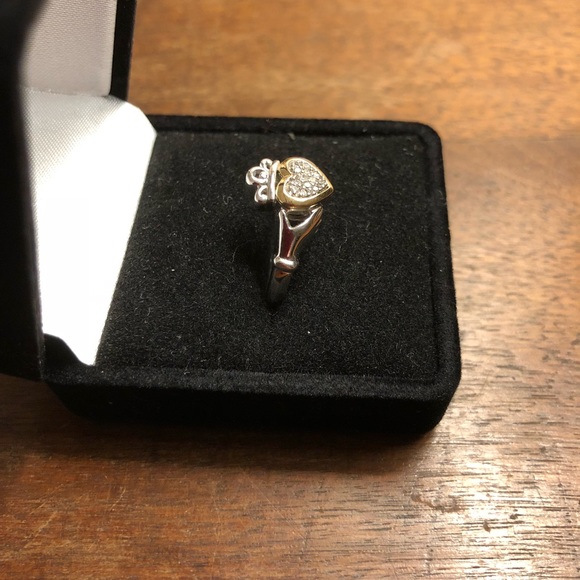 Sterling and gold claddagh ring - Picture 3 of 5